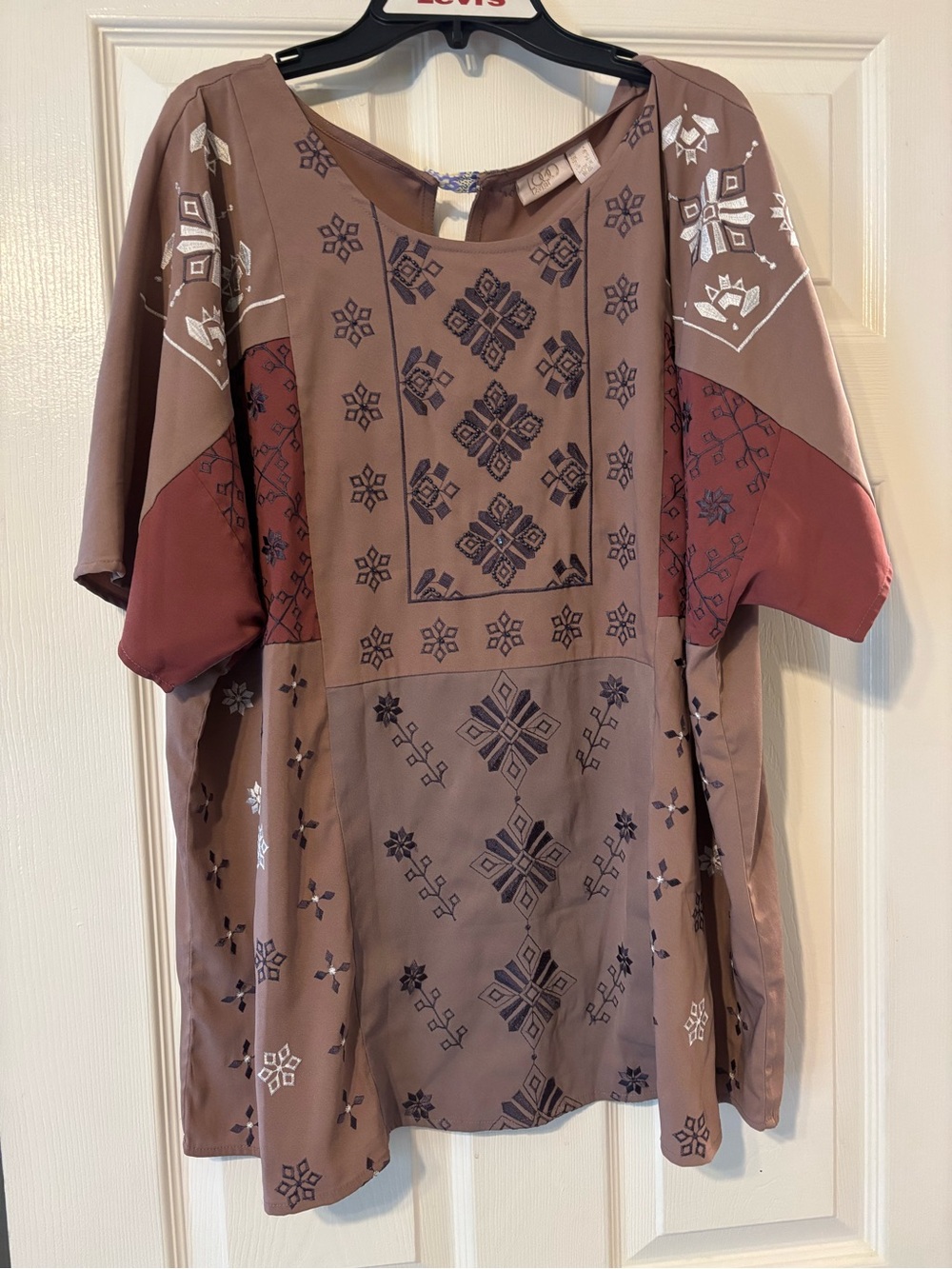 Sold - Picture 2 of 12
